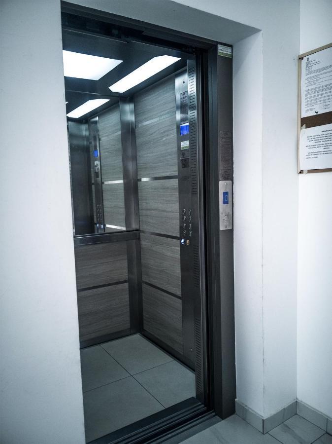 Raw Industrial City Apartment 苏博蒂察 外观 照片