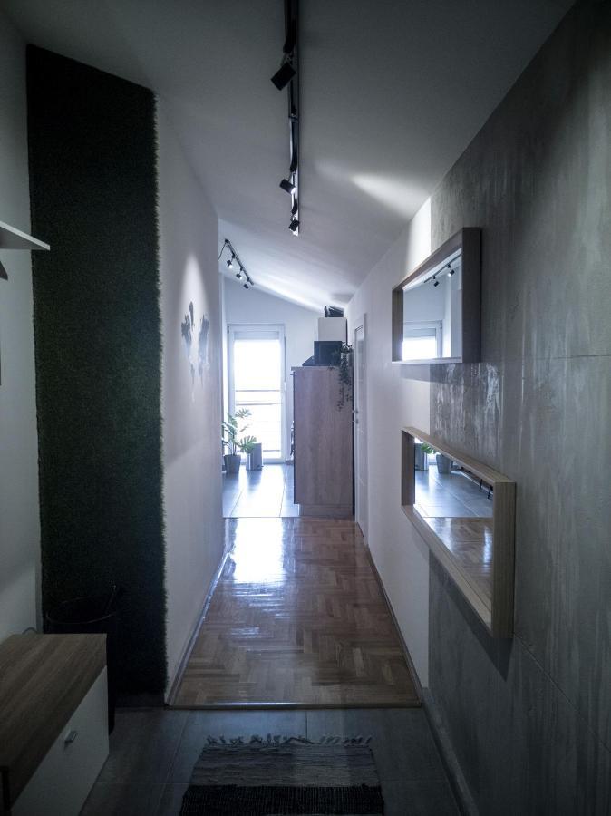 Raw Industrial City Apartment 苏博蒂察 外观 照片