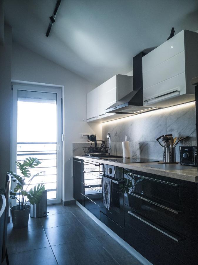 Raw Industrial City Apartment 苏博蒂察 外观 照片